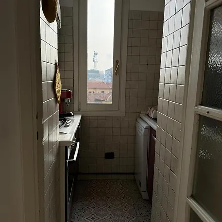 דירה Trilocale Con Due Balconi A Isola Porta Nuova *